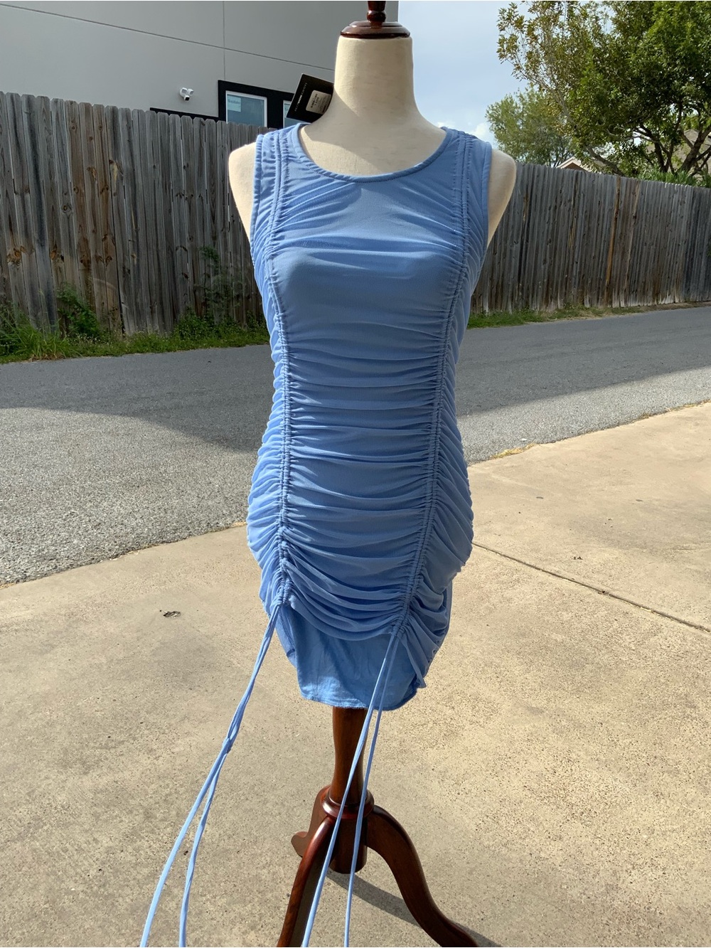 Fashion Nova Blue Ruched Sleeveless Knee Length Dress Women’s Large NWT